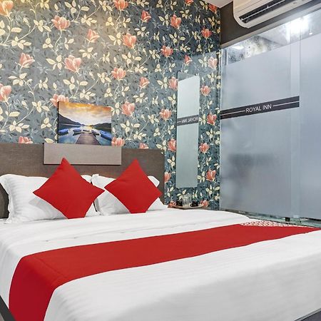 Oyo Flagship Hotel Royal Inn Surat Eksteriør bilde