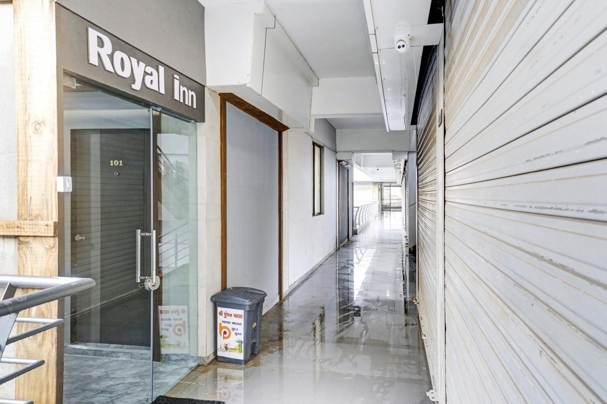 Oyo Flagship Hotel Royal Inn Surat Eksteriør bilde